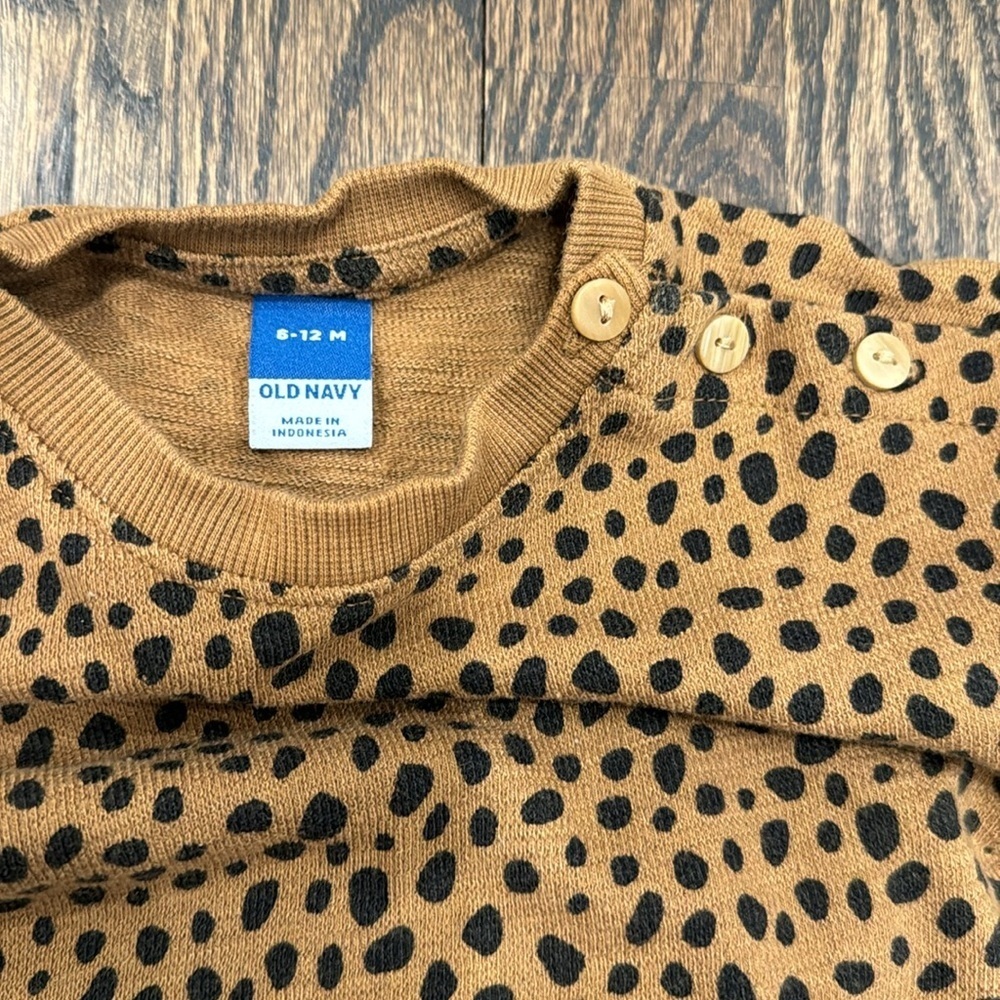 Old Navy Baby leopard 2 piece matching set short sleeve and short animal print - Picture 4 of 4
